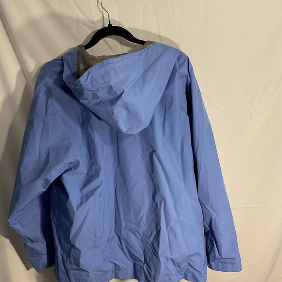LANDS END LT BLUE GORE-TEX WEATHERPROOF RAIN JACKET WOMENS SIZE 14/16 - Picture 10 of 16